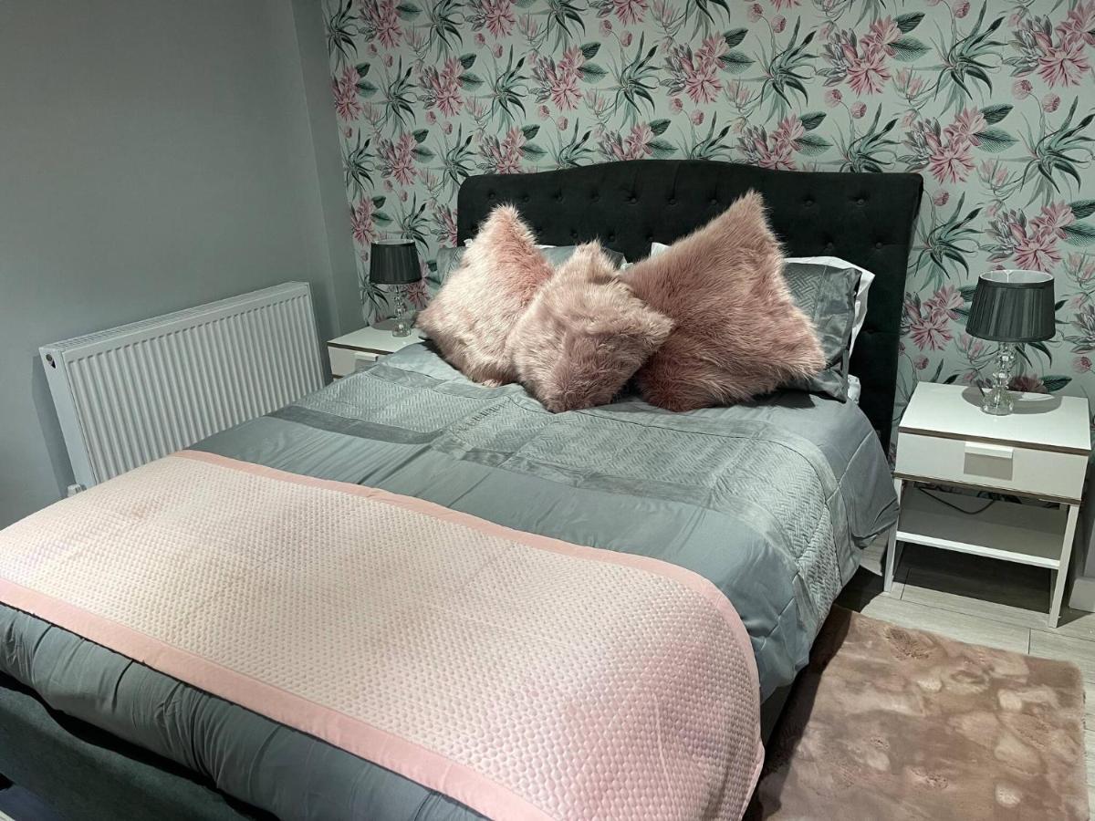 Entire 2 Bed Flat With Garden, Located Near Beach Appartement Hove Buitenkant foto